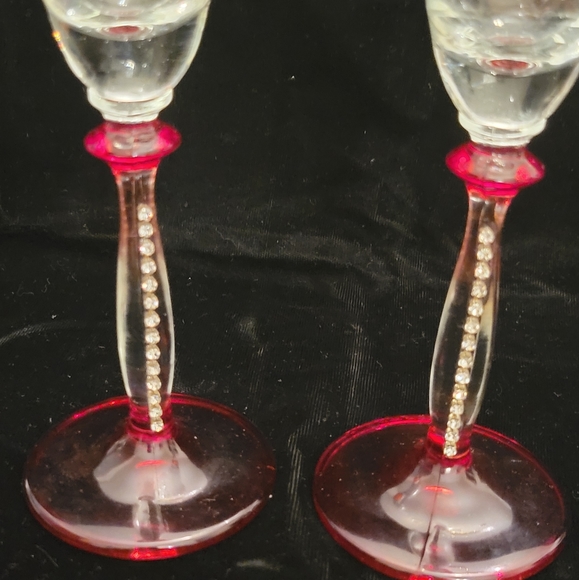Beautiful Fluted Champaign Glasses. Gem decor stems. - Picture 2 of 3